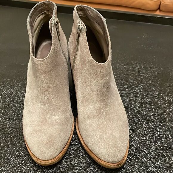 Jeffrey Campbell Heel Ankle Boots size 6.5 - Picture 2 of 9